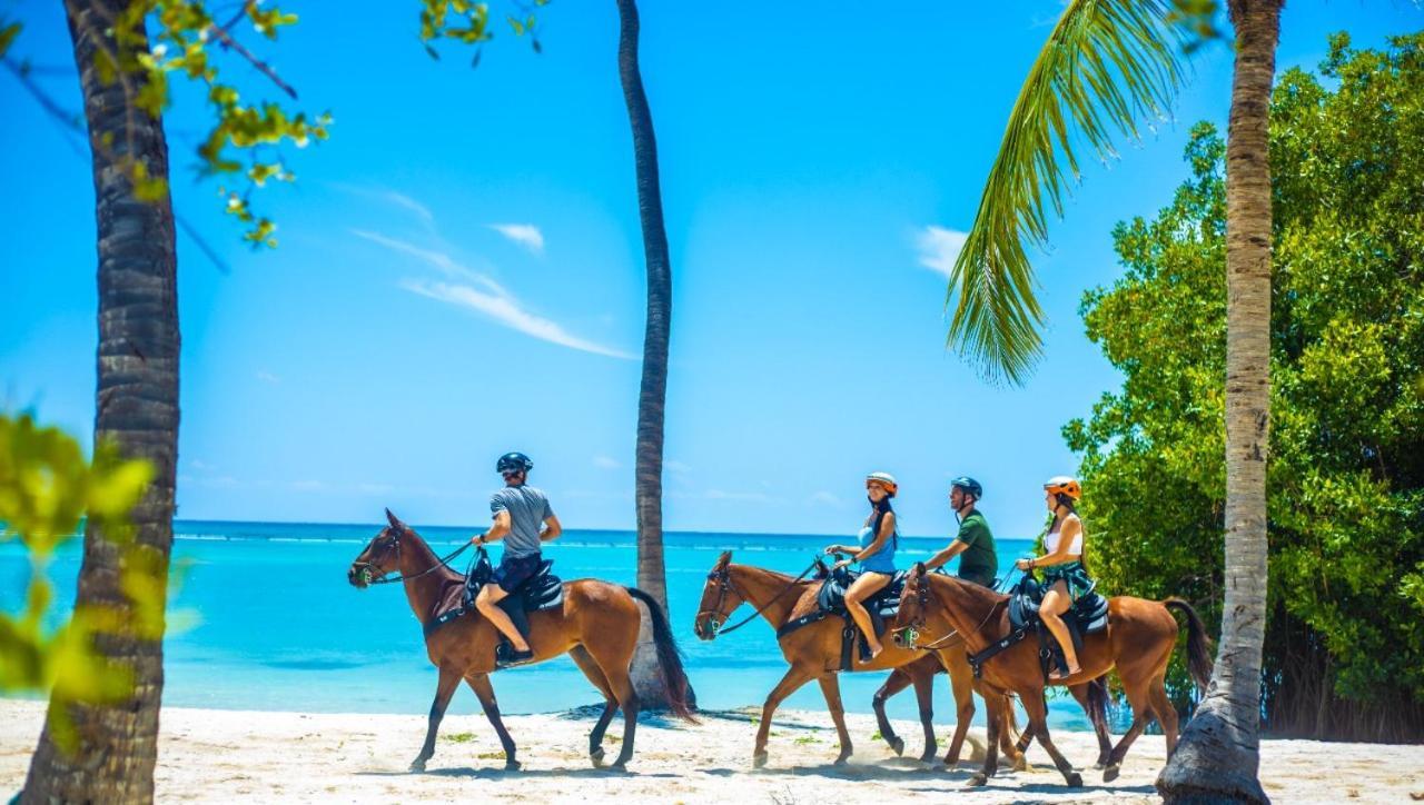 Punta Cana Sol Caribe Beach Pool Exterior photo
